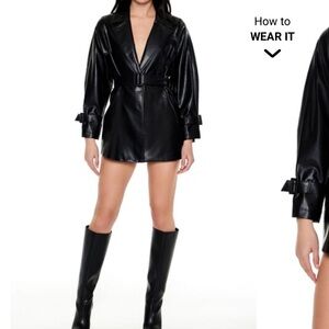 BLACK LEATHER BLAZER COAT FOREVER 21 WITH BELT